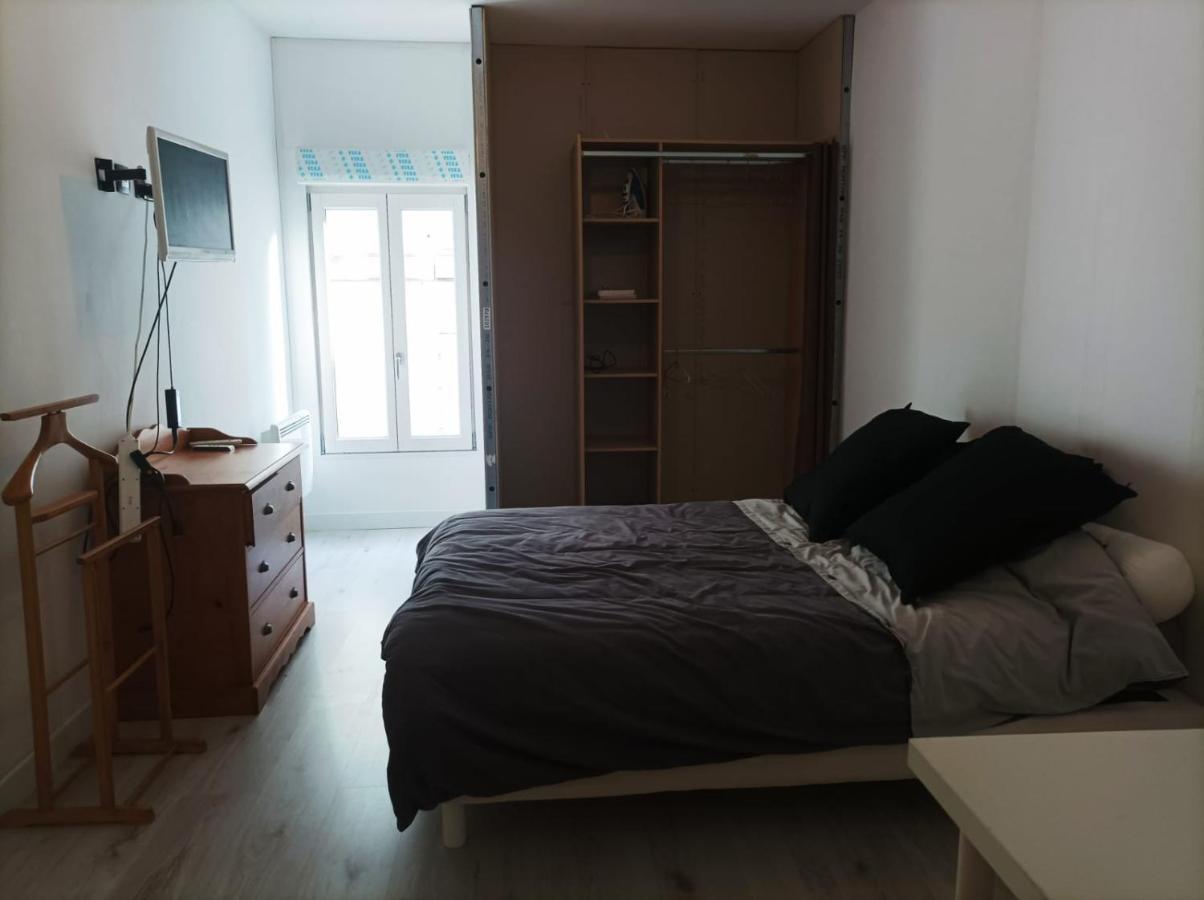 Agreable Maison De Ville Tout Confort Loudun Luaran gambar